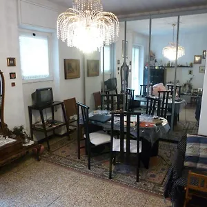 Antonietta , Milano Italia