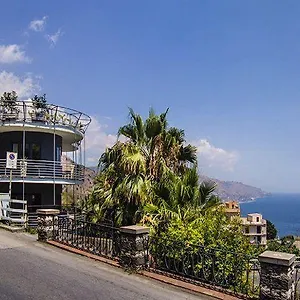 Palace Italie