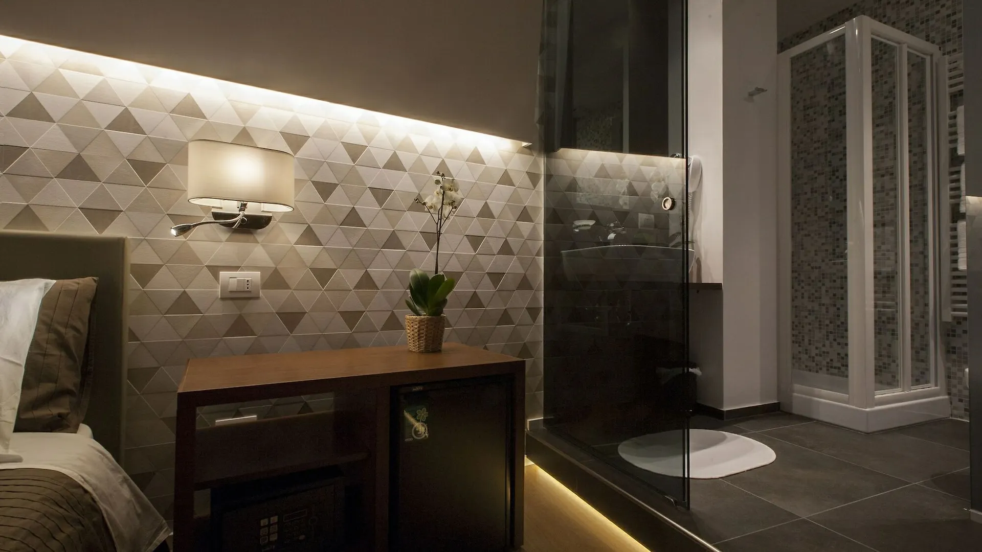 Ng Guest House Roma San Pietro 2*, Rzym